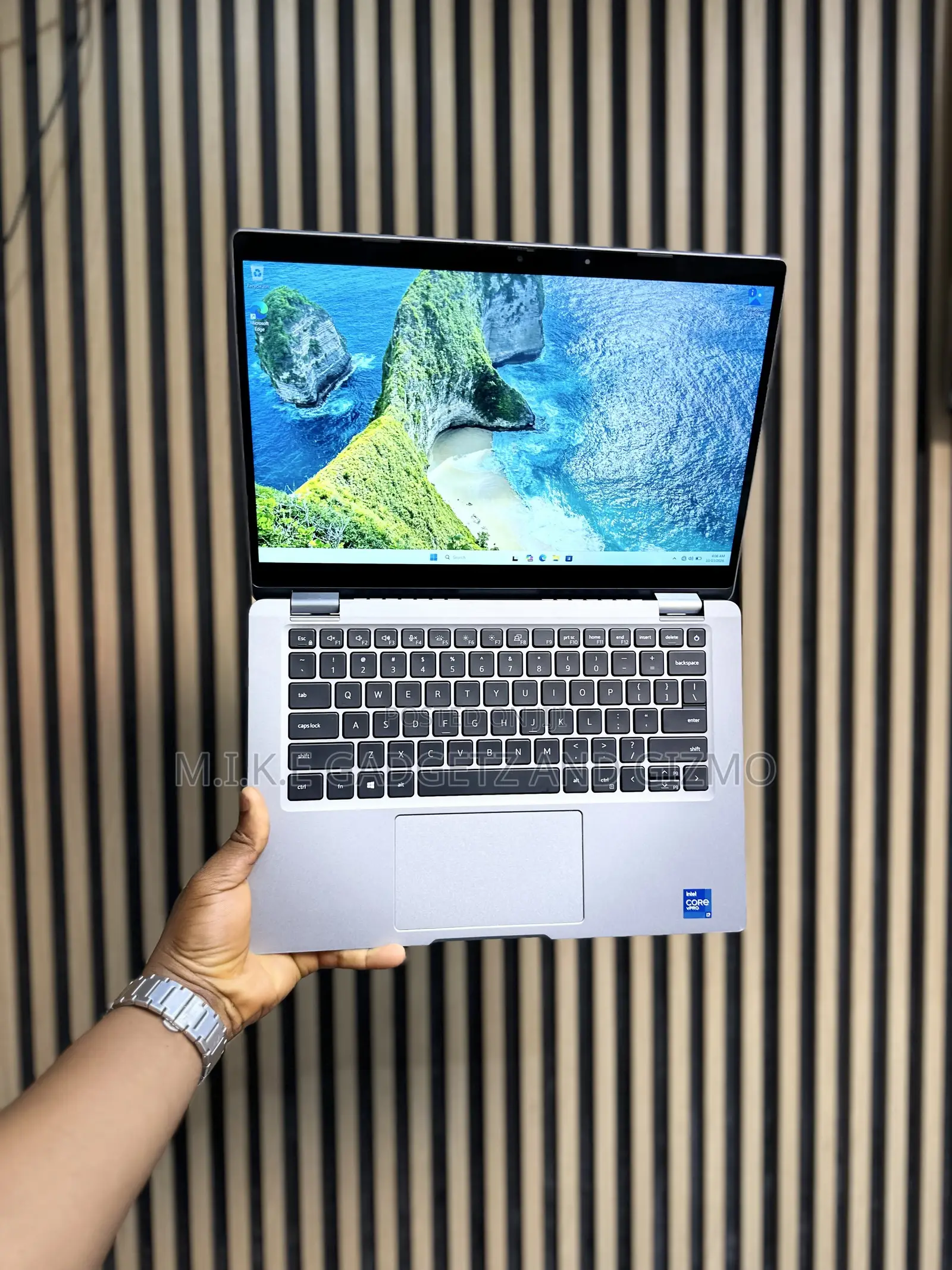 Laptop Dell Latitude 5320 2-in-1 16GB Intel Core i7 SSD 512GB