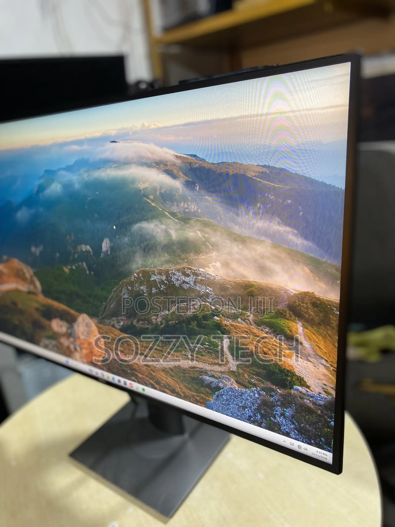 Dell U2719D UltraSharp 27" QHD Monitor (2560 X 1440), 60Hz, IPS, 5ms