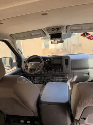 Nissan Caravan (Urvan) 2016 White