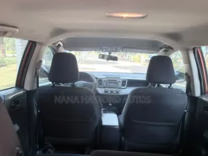 Toyota RAV4 2014 Red