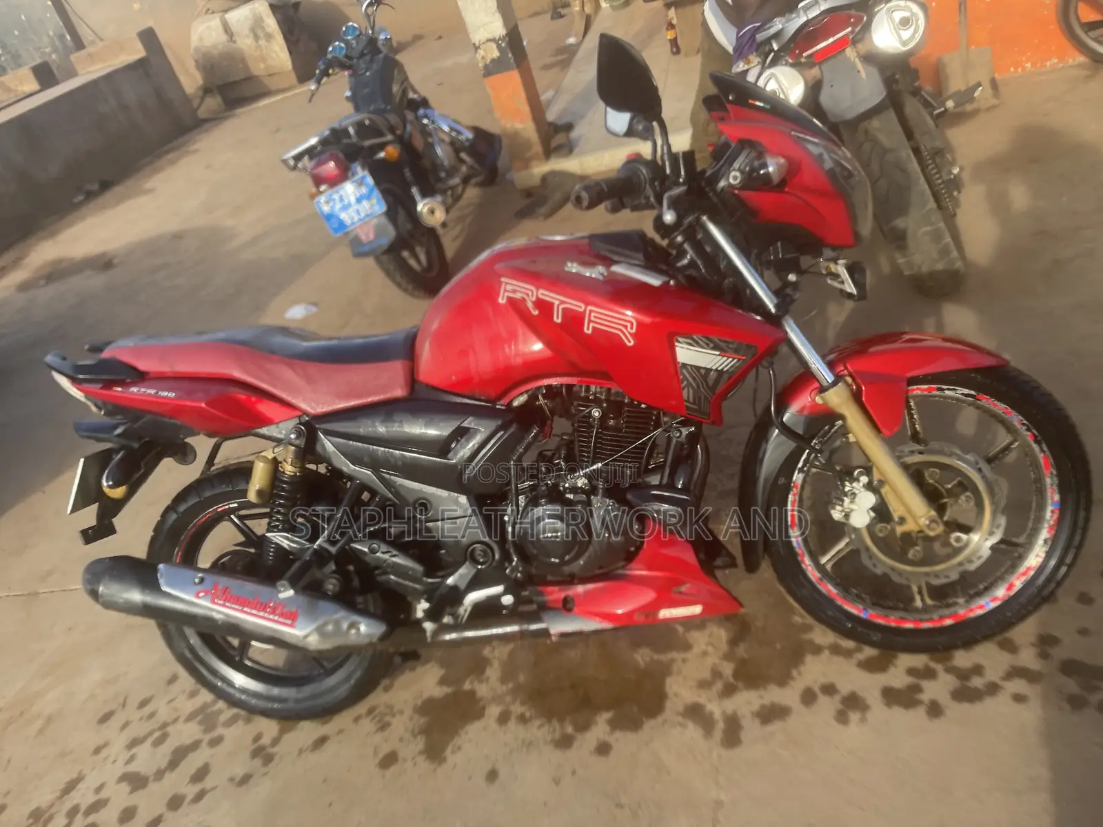 TVS Apache 180 RTR 2021 Red