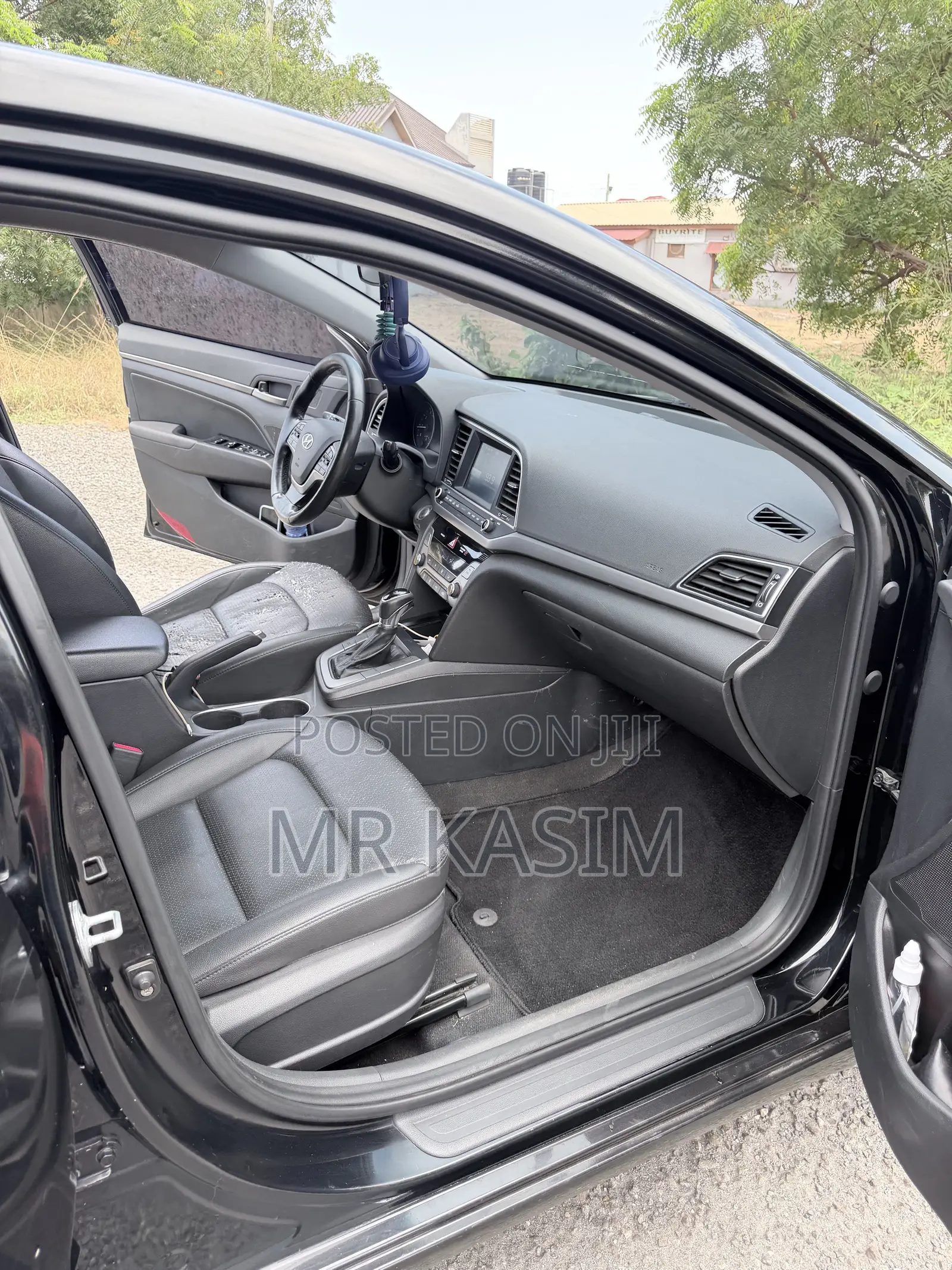 Hyundai Avante 2015 Black