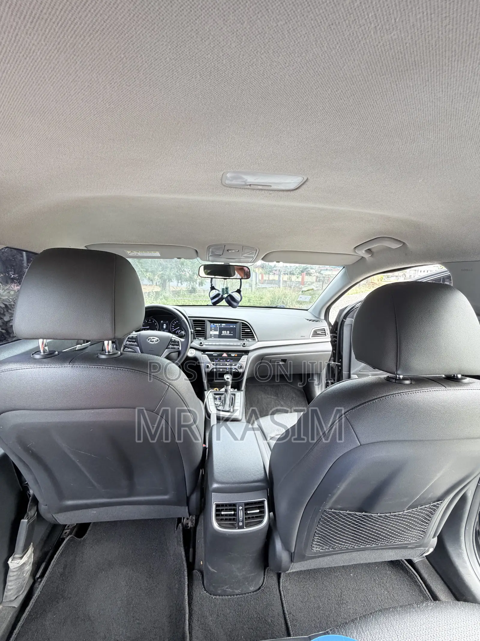 Hyundai Avante 2015 Black