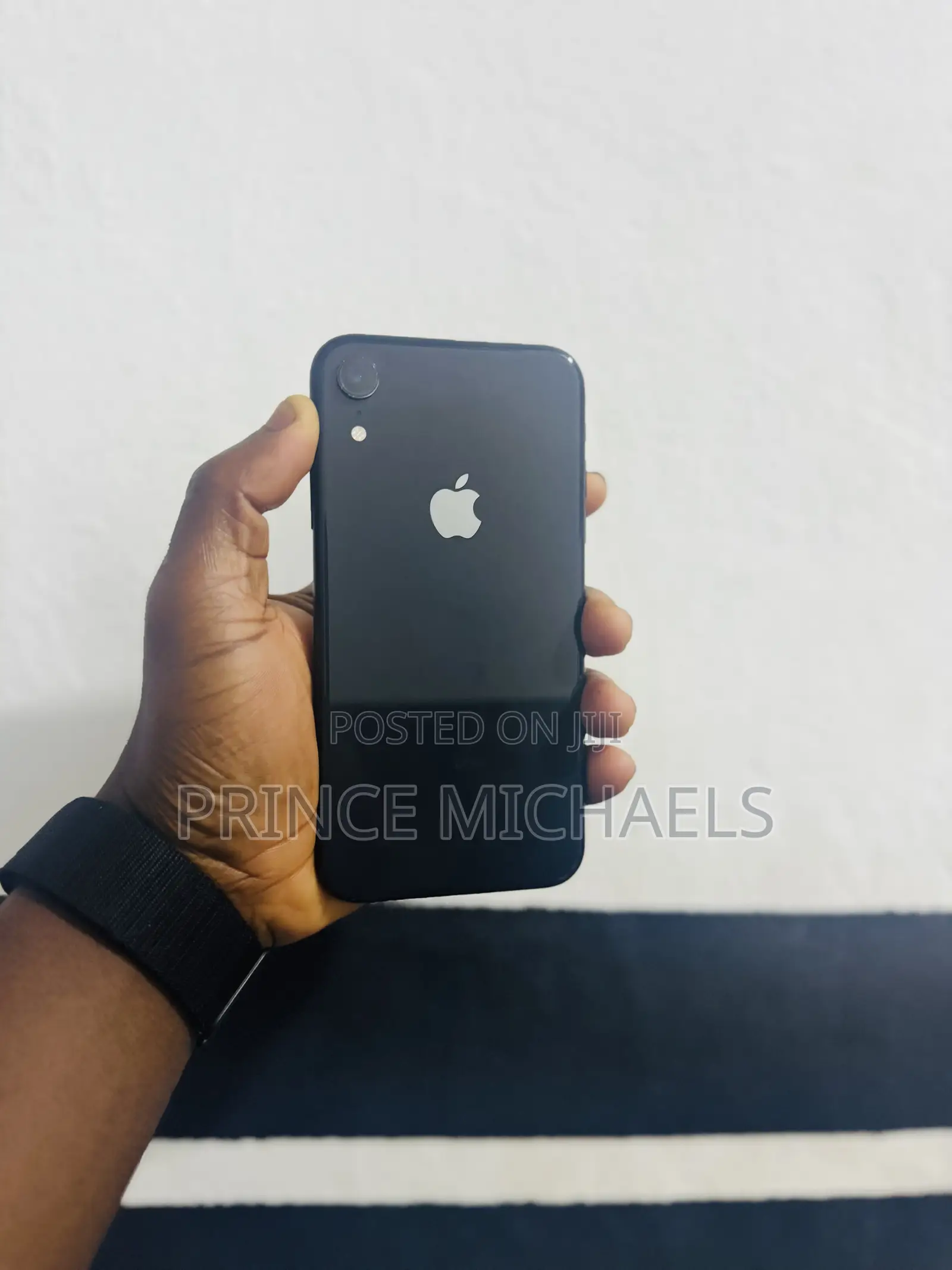 Apple iPhone XR 64 GB Black