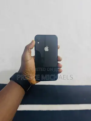 Apple iPhone XR 64 GB Black