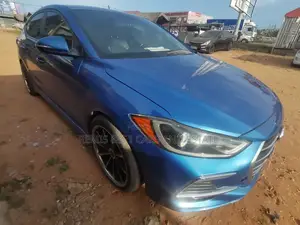 Hyundai Elantra 2018 Blue