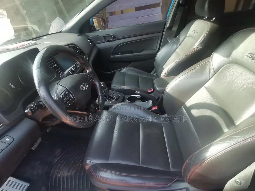 Hyundai Elantra 2018 Blue