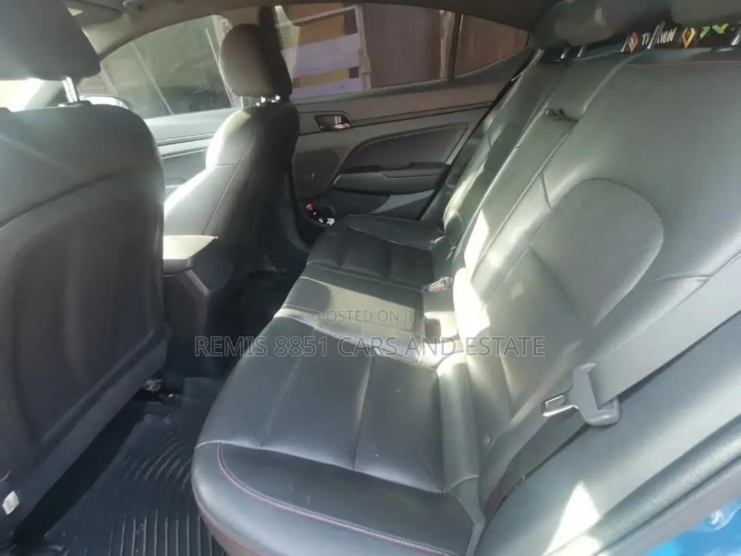 Hyundai Elantra 2018 Blue