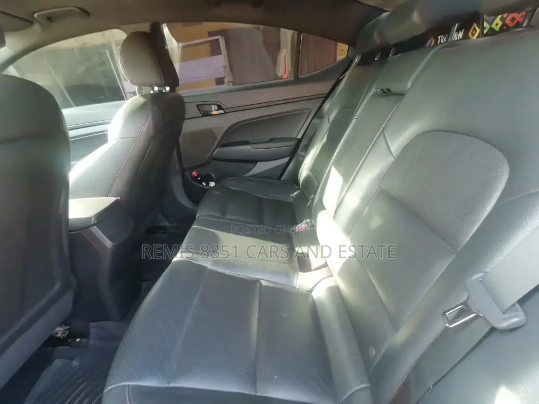 Hyundai Elantra 2018 Blue