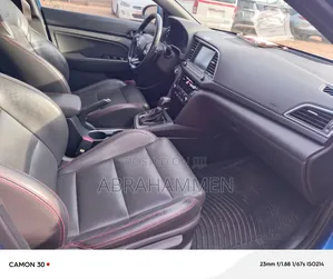 Hyundai Elantra Limited 2018 Blue