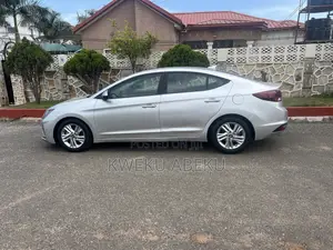 Hyundai Elantra SE 2020 Silver