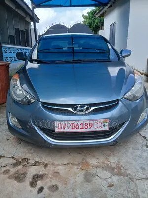 Hyundai Elantra GLS Sedan FWD (1.8L 4cyl 6A) 2013 Gray
