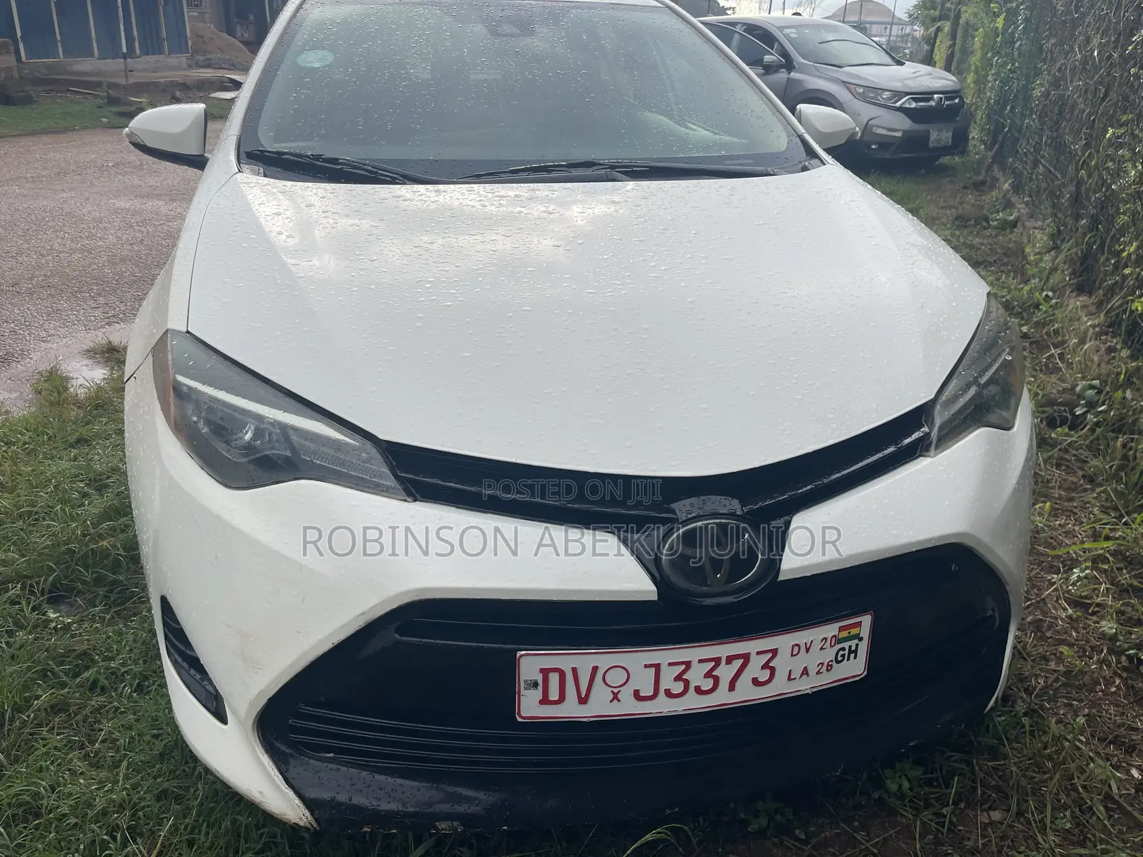 Toyota Corolla LE (1.8L 4cyl 2A) 2019 White