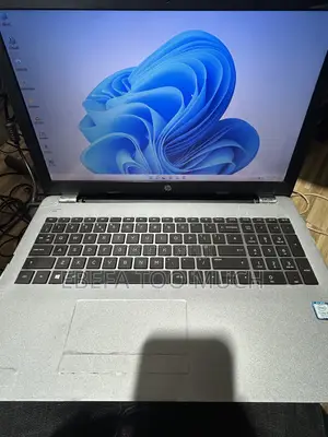 Laptop HP Pavilion 15 8GB Intel Core i5 HDD 320GB