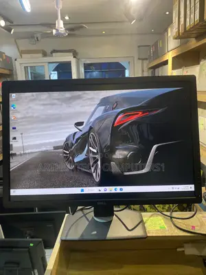 Dell Flat Panel Monitor 2K Resolution 30 Inches