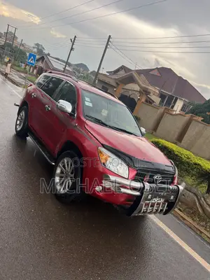 Toyota RAV4 2010 Red
