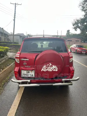 Toyota RAV4 2010 Red