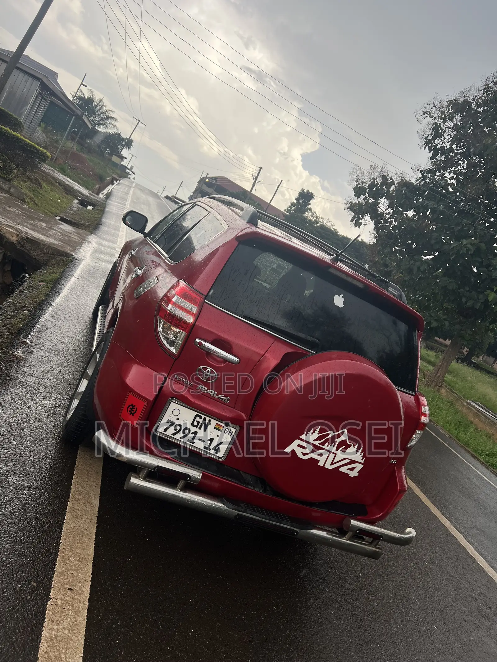 Toyota RAV4 2010 Red