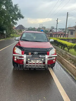 Toyota RAV4 2010 Red
