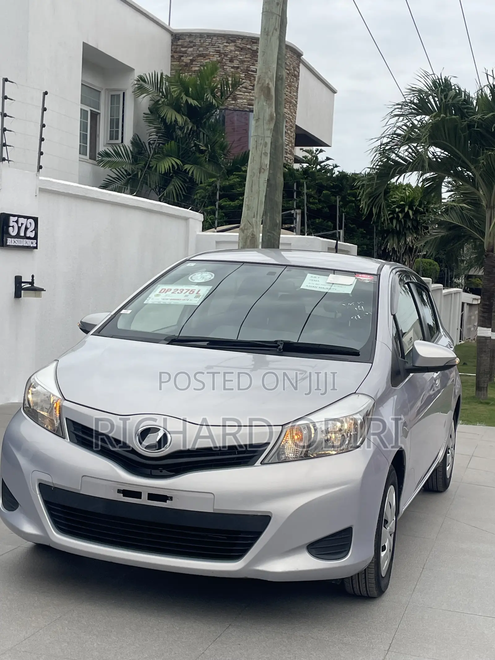 Toyota Vitz 1.3 FWD 3dr 2014 Purple