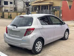 Toyota Vitz 1.3 FWD 3dr 2014 Purple