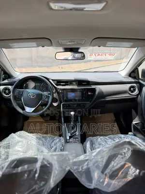 Toyota Corolla SE 4dr Sedan (1.8L 4cyl CVT) 2017 Black