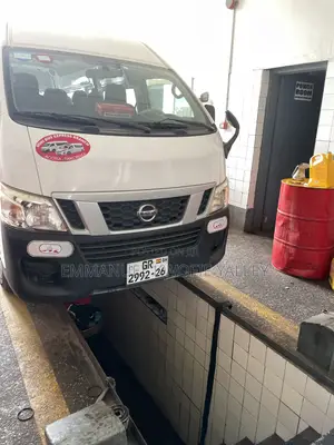 Nissan Caravan (Urvan) 2016 White