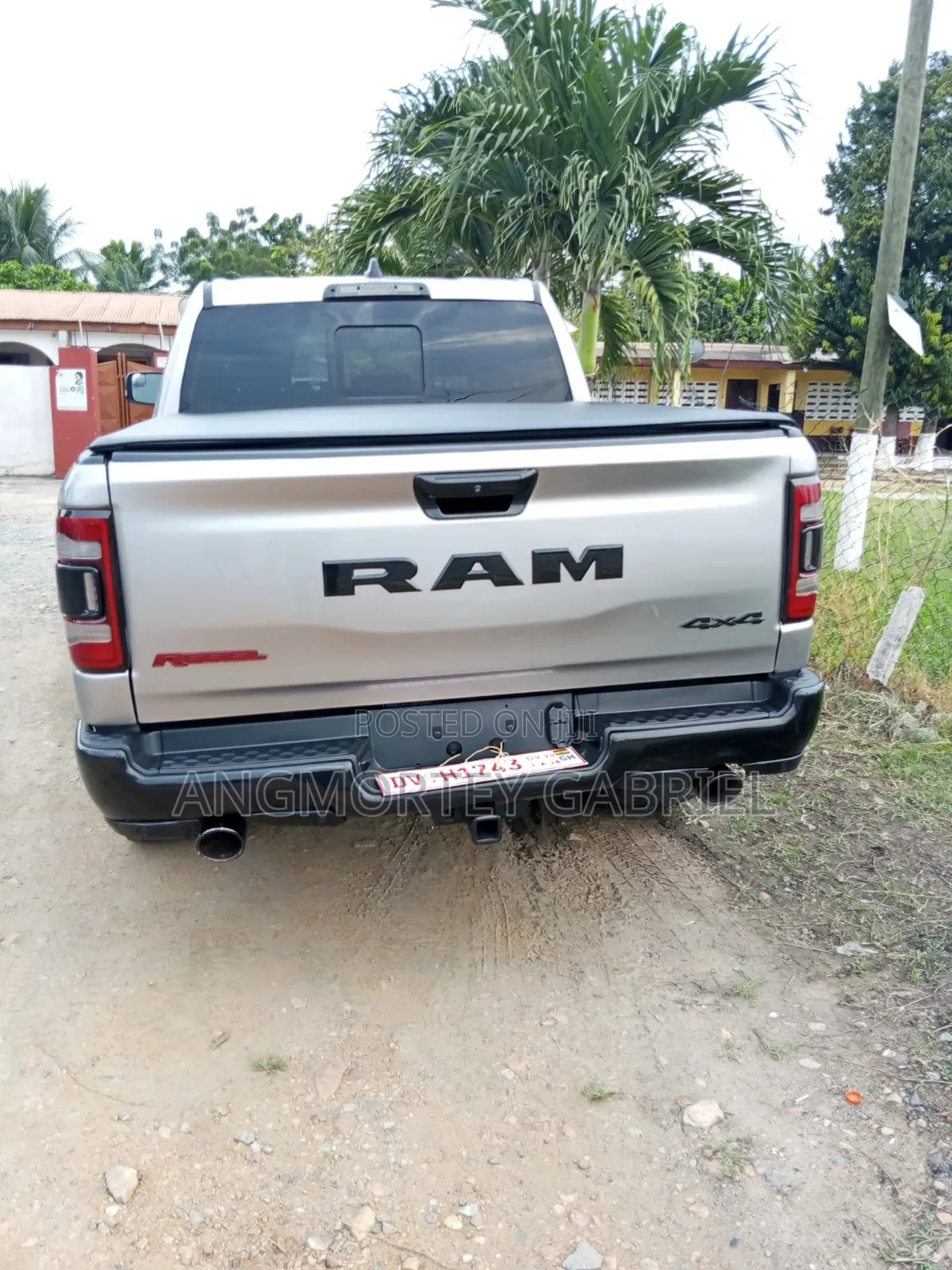 RAM 1500 2020 Gray