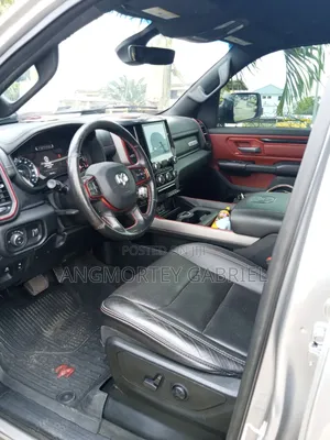 RAM 1500 2020 Gray