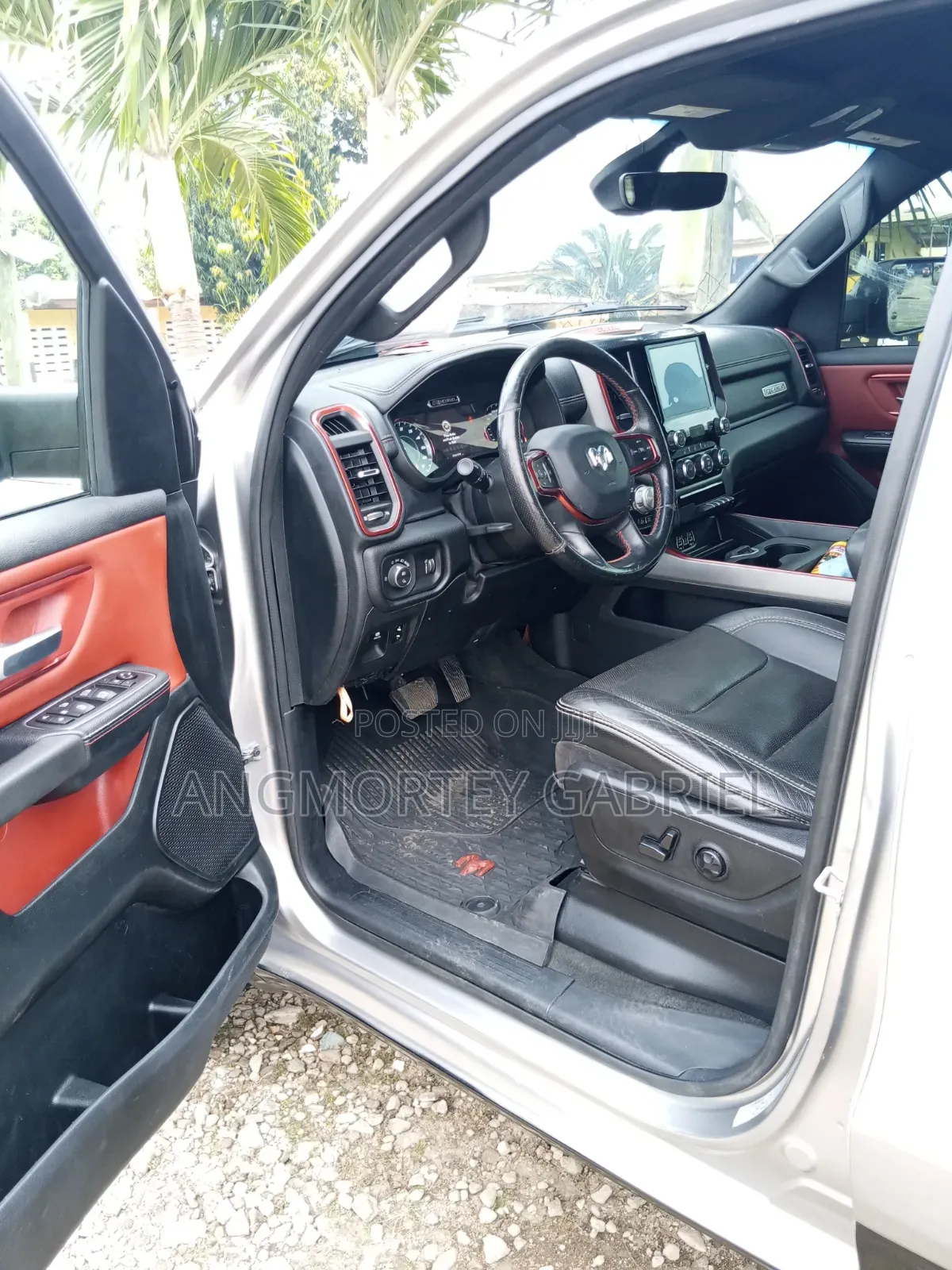 RAM 1500 2020 Gray