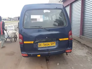 Hyundai H-100 2003 Blue
