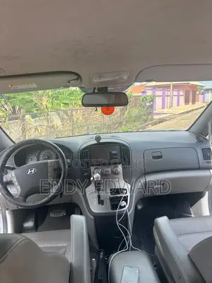 Hyundai H300 2013 Silver
