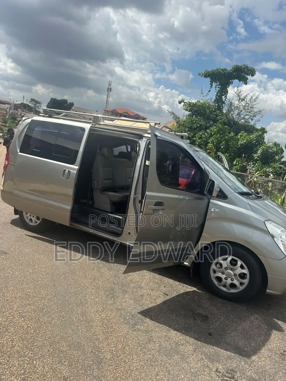 Hyundai H300 2013 Silver