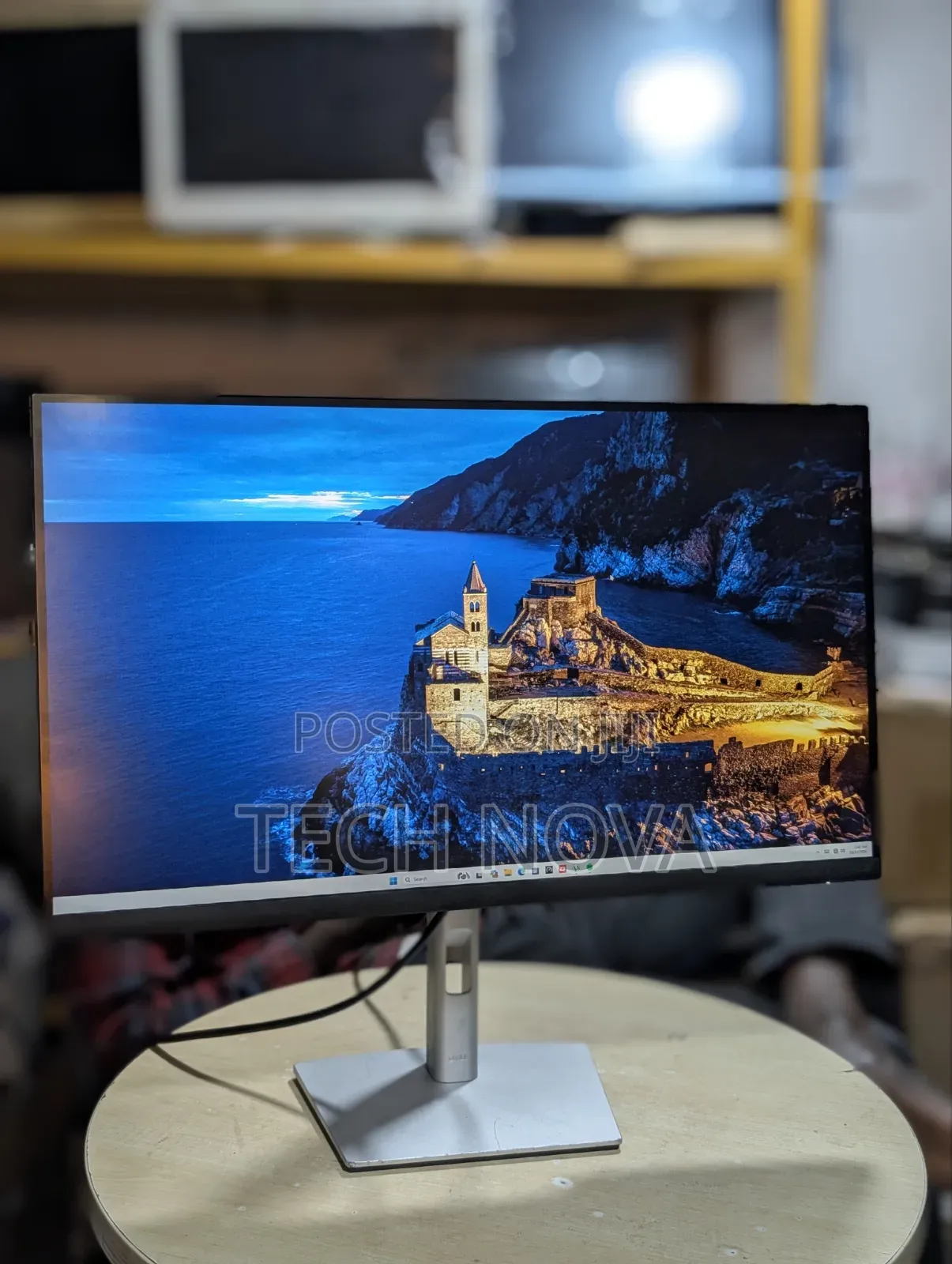 Dell P2721Q USB-C Monitor, 27" 4K UHD IPS Panel, 60Hz Refresh Rate
