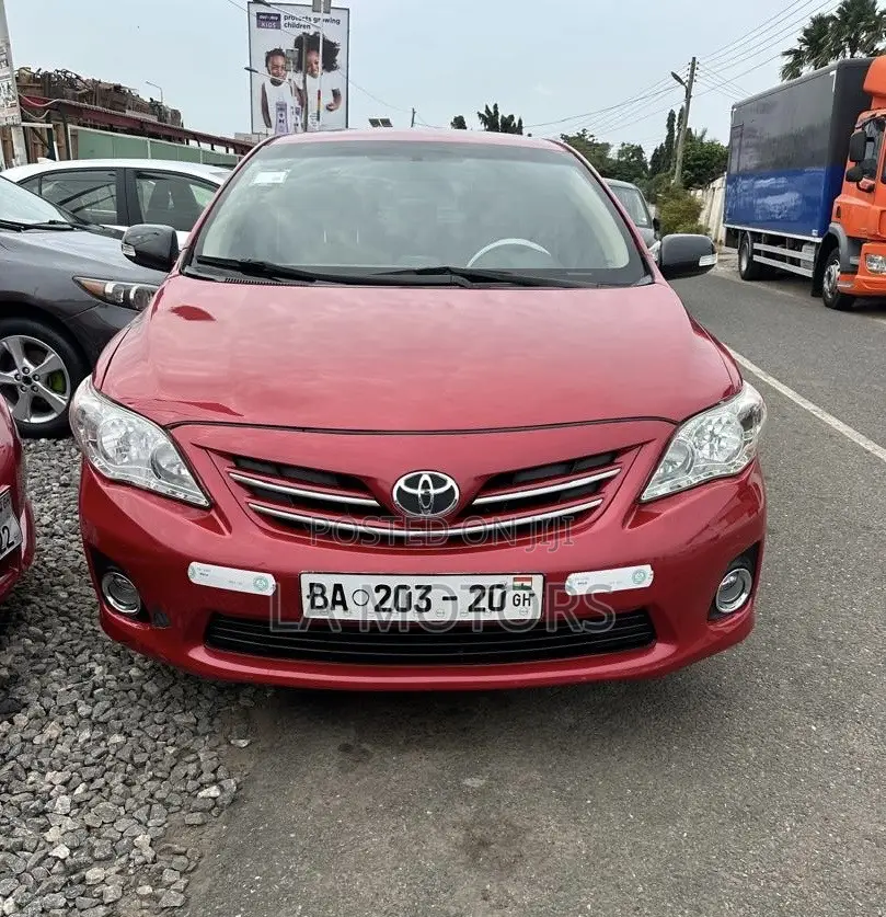 Toyota Corolla 2013 Red
