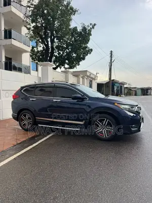 Honda CR-V Touring AWD 2018 Blue