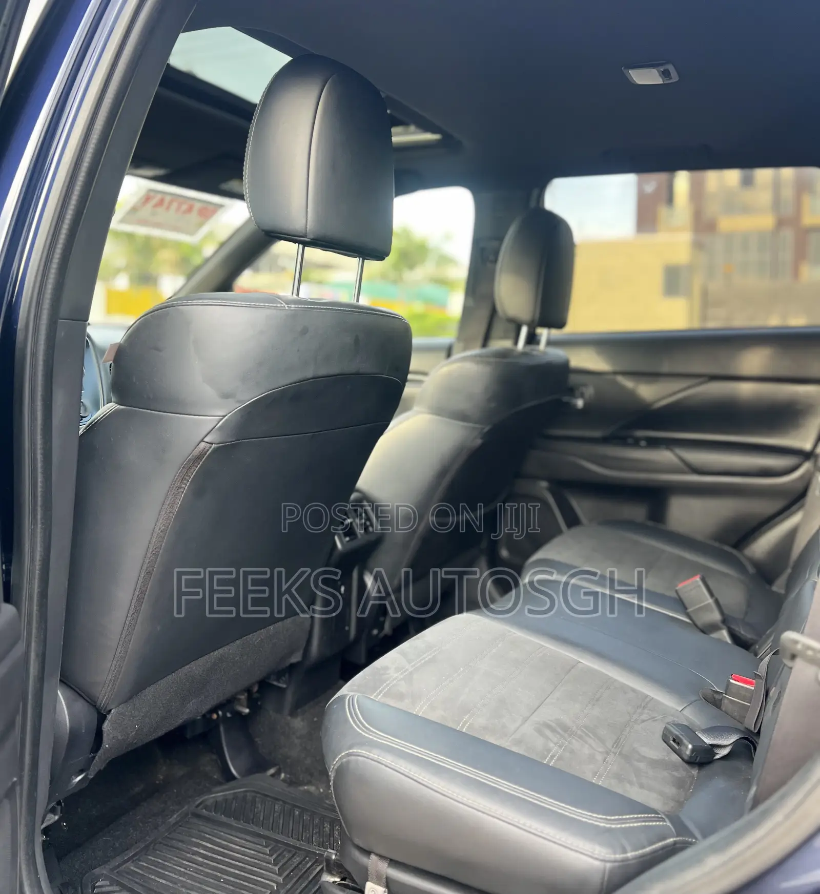 Mitsubishi Outlander 2019 Blue