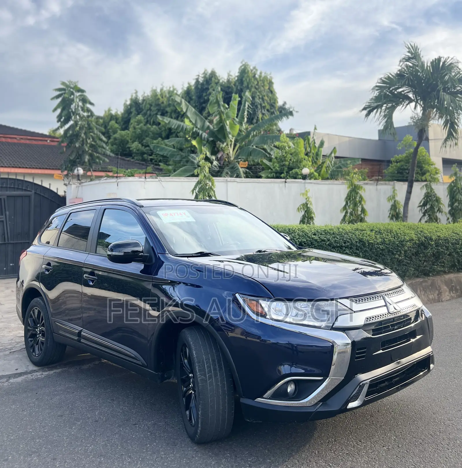 Mitsubishi Outlander 2019 Blue