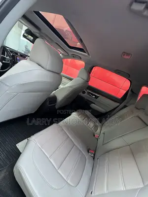 Honda CR-V Touring AWD 2018 Silver