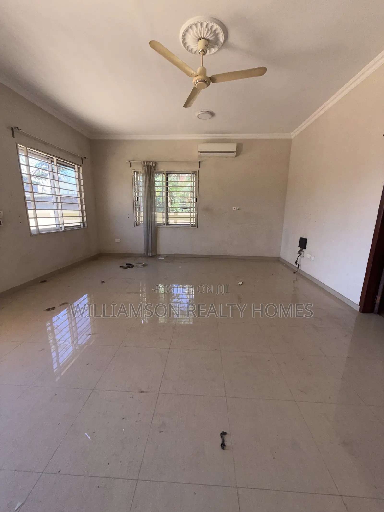 6bdrm House in Community 18 Area, Spintex for rent