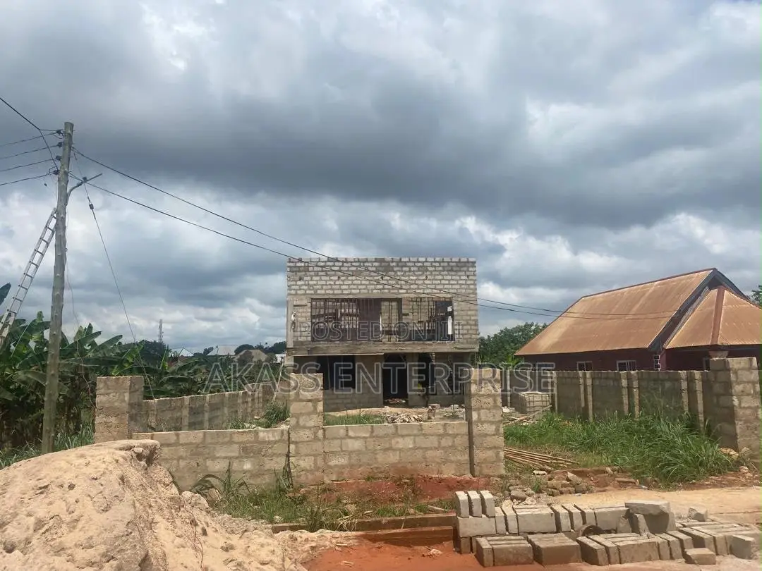 4bdrm Duplex in Atiwma Foase, Atwima Kwanwoma for sale