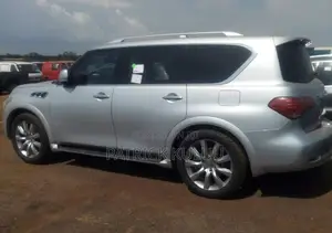Infiniti QX56 2011 Silver