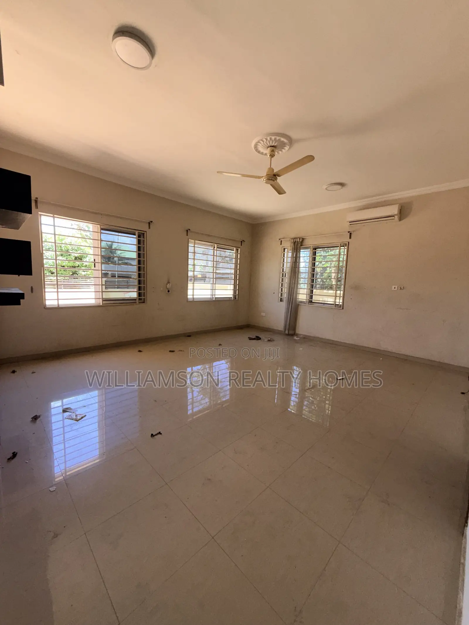 6bdrm House in Community 18 Area, Spintex for rent