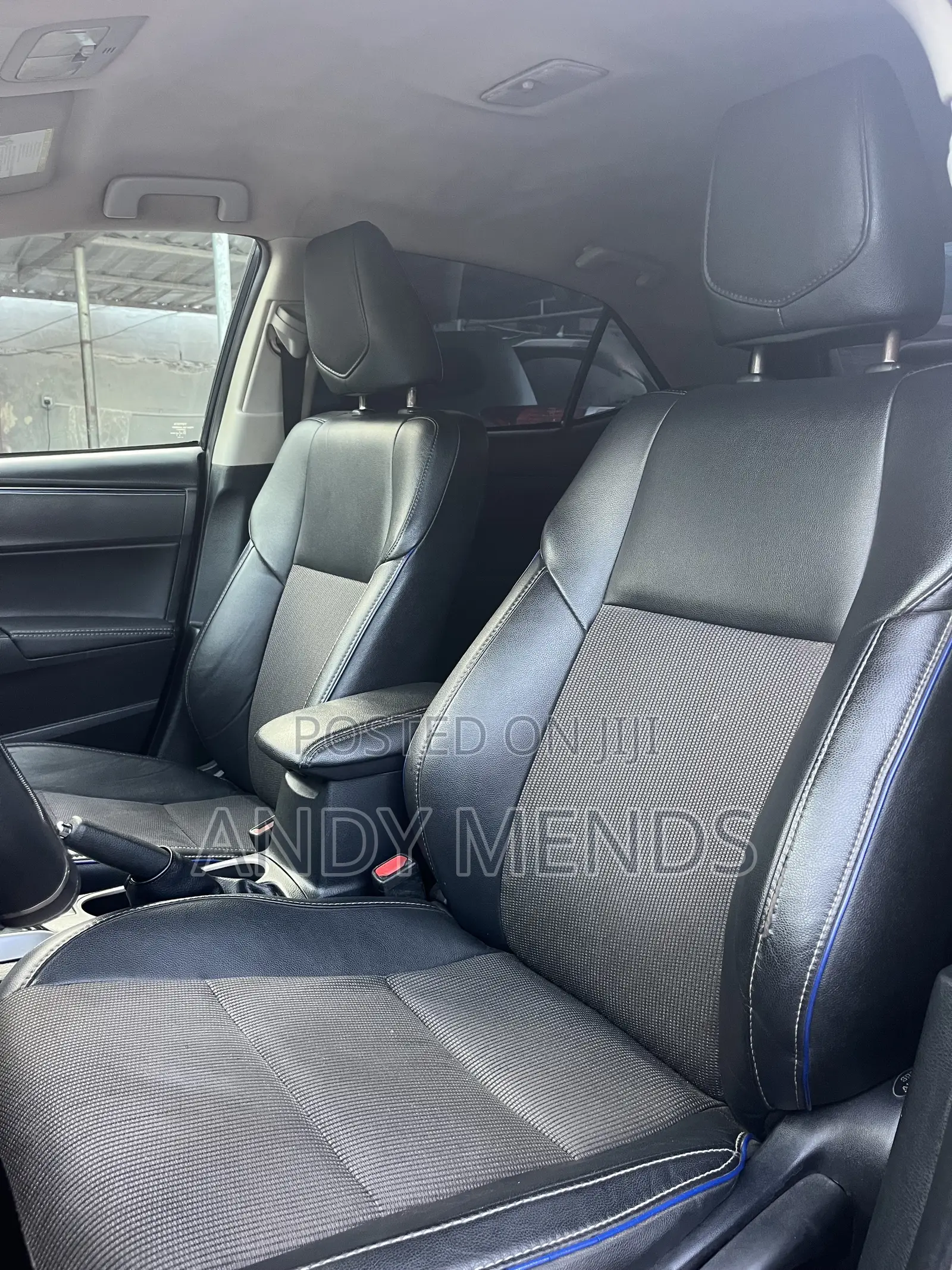 Toyota Corolla SE 4dr Sedan (1.8L 4cyl CVT) 2017