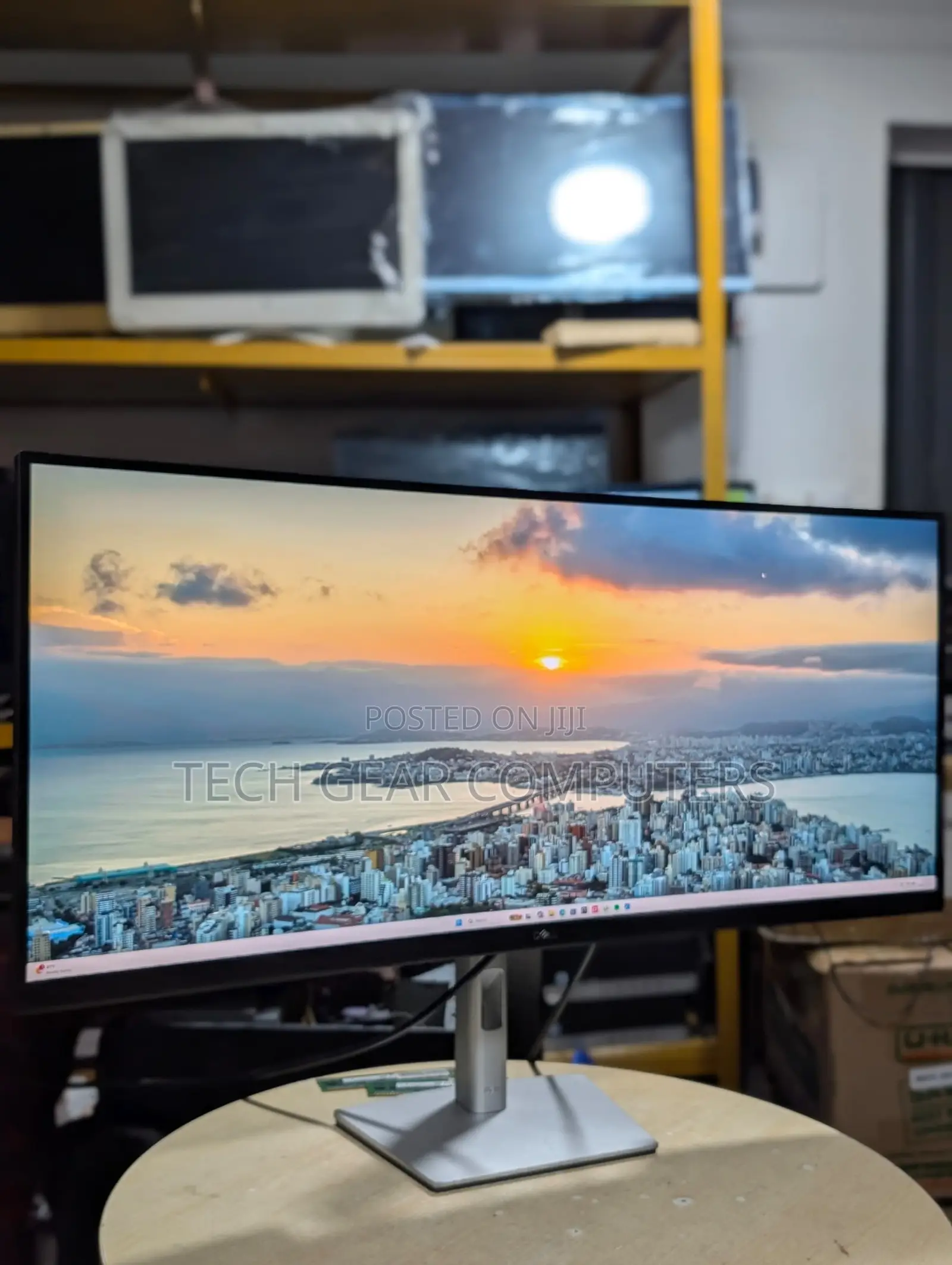 Dell 34 Inch Ultrawide , 2K WQHD Curved USB-C Monitor 60Hz,