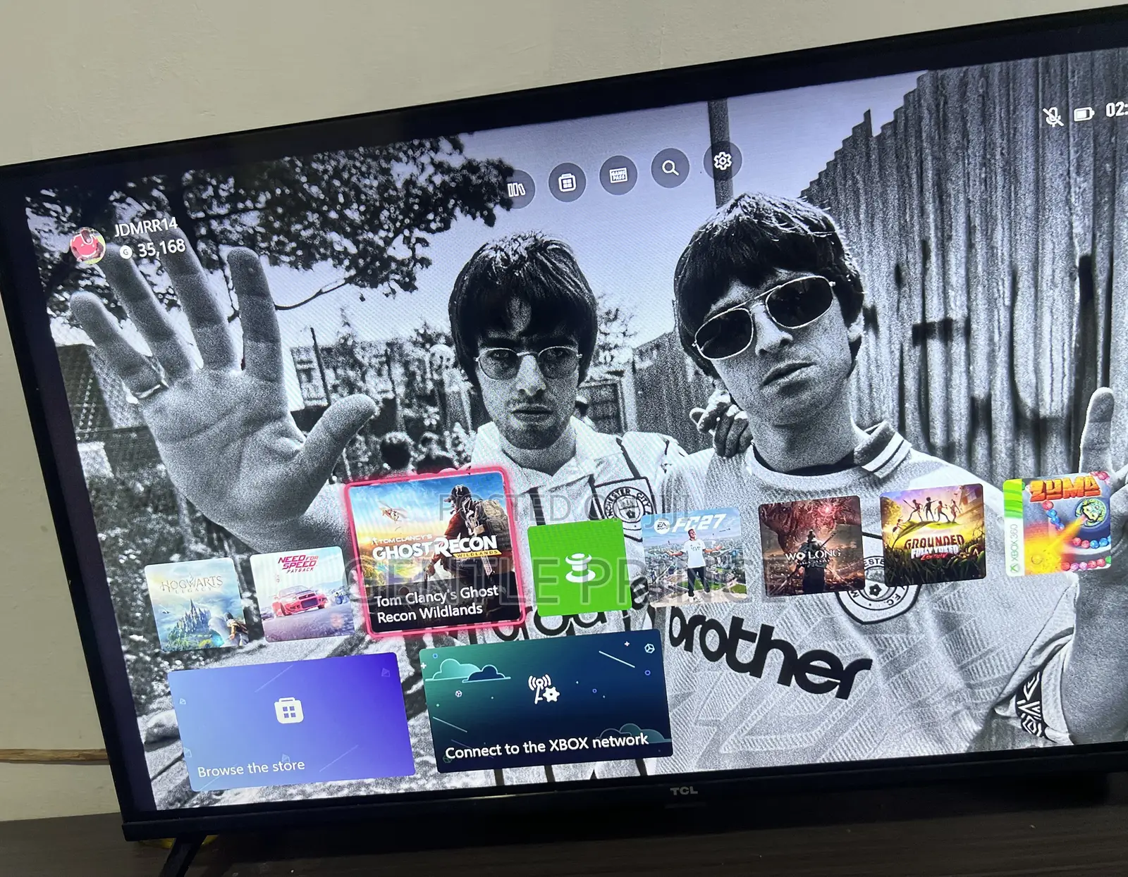 Microsoft Xbox One X 1TB