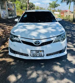Toyota Camry 2014 White
