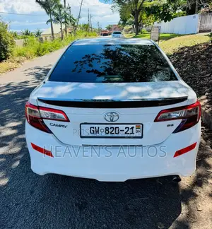 Toyota Camry 2014 White