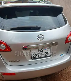 Nissan Rogue 2011 Gray