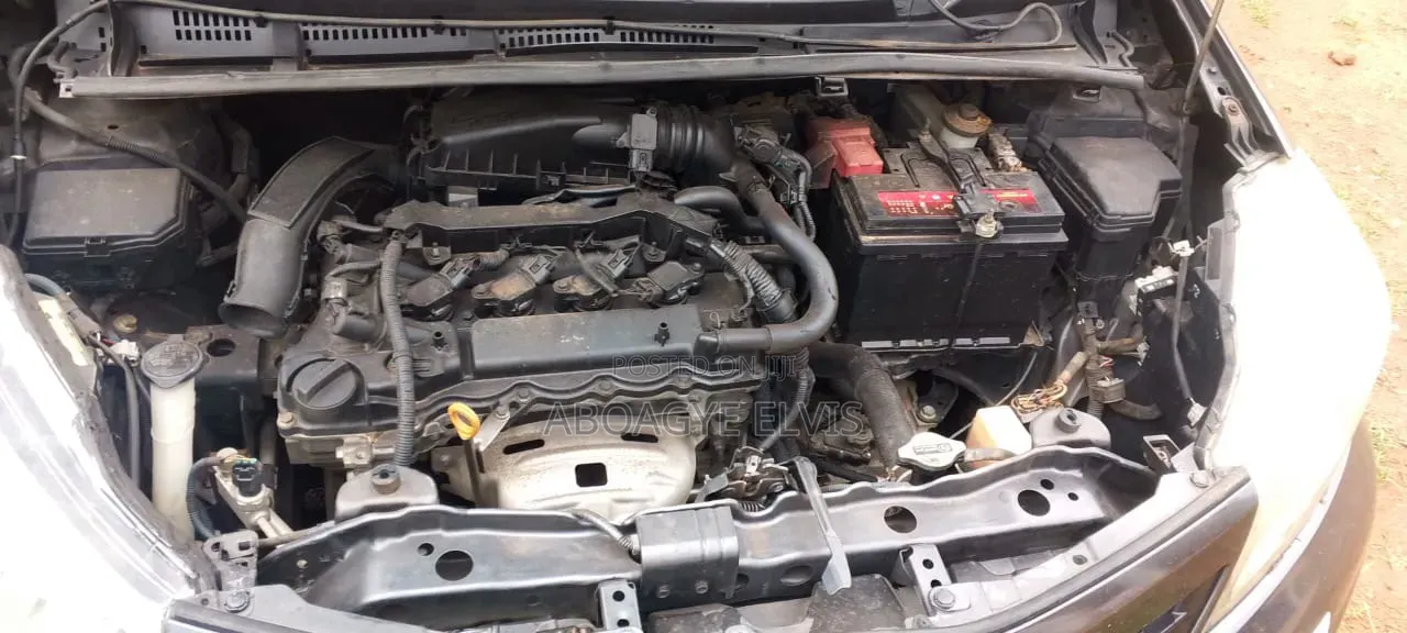 Toyota Vitz 1.5 FWD 5dr 2015 Gray